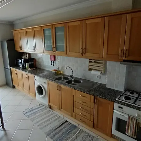 Проживание в семье Quinta Da Casinha Помбал